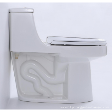 Aquacubic UPC Design elegante Sistema de descarga dupla com pia de lavagem de uma peça Certificada no banheiro sifônico de cerâmica